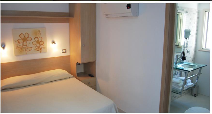 B&B Ala Marina Peschici Phòng bức ảnh